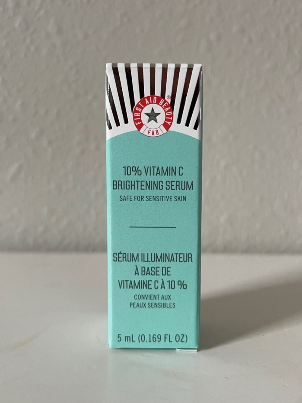 $3💗 FIRST AID BEAUTY 10% Vitamin C Brightening Serum